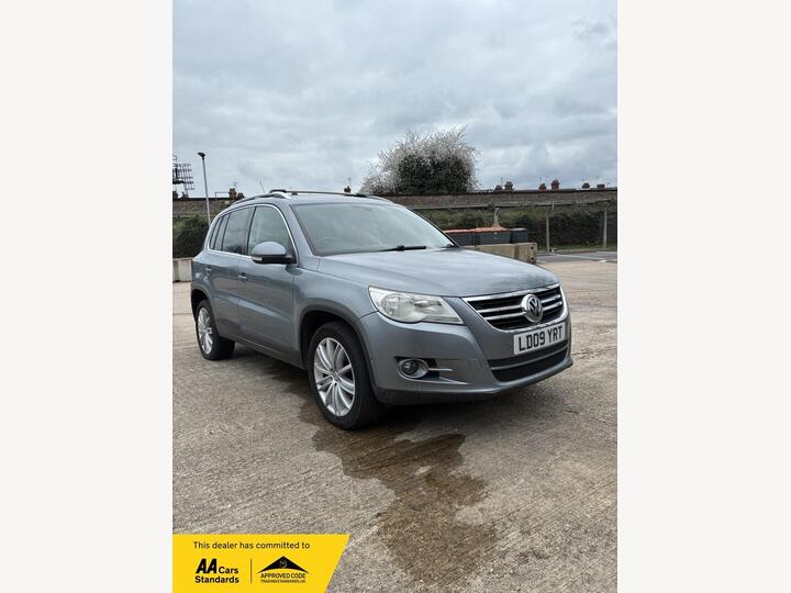 Volkswagen Tiguan 2.0 TDI Sport 4WD Euro 4 5dr