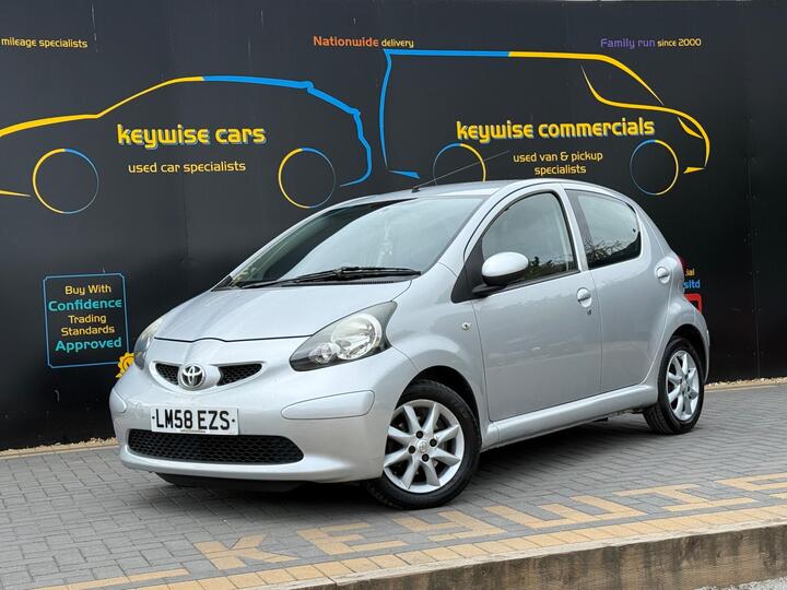 Toyota AYGO 1.0 VVT-i Platinum Euro 4 5dr