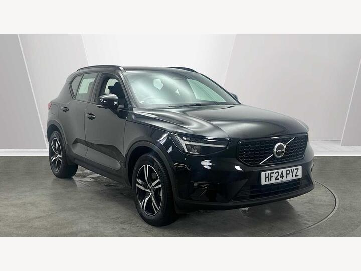 Volvo XC40 2.0 B3 MHEV Plus Dark DCT Auto Euro 6 (s/s) 5dr