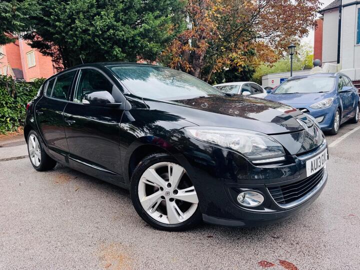 Renault Megane 1.5 DCi Dynamique TomTom Euro 5 (s/s) 5dr Renault Megane 1.5 DCi Dynamique TomTom Euro 5 (s/s) 5dr