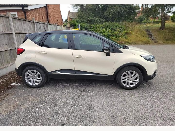 Renault Captur 0.9 TCe ENERGY Dynamique MediaNav Euro 5 (s/s) 5dr