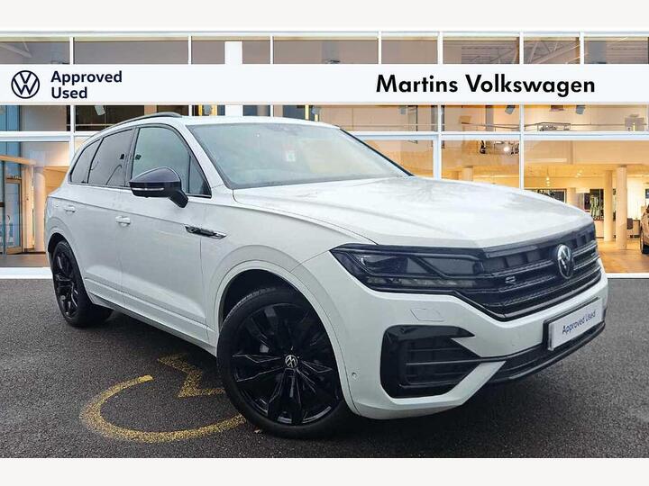 Volkswagen Touareg 3.0 TDI V6 Black Edition Tiptronic 4Motion Euro 6 (s/s) 5dr Volkswagen Touareg 3.0 TDI V6 Black Edition Tiptronic 4Motion Euro 6 (s/s) 5dr