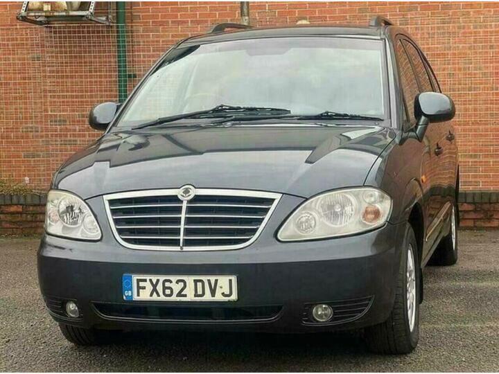 SsangYong Rodius 2.7D ES T-Tronic Euro 4 5dr