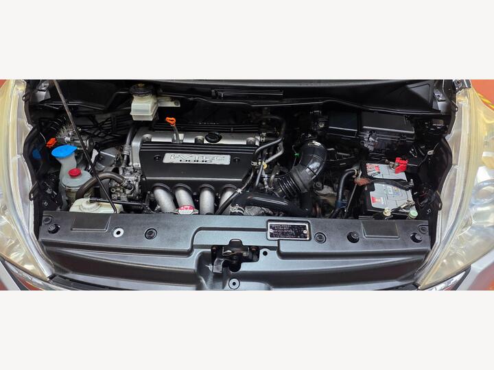 Honda Stepwagon AUTO +8 SEATER