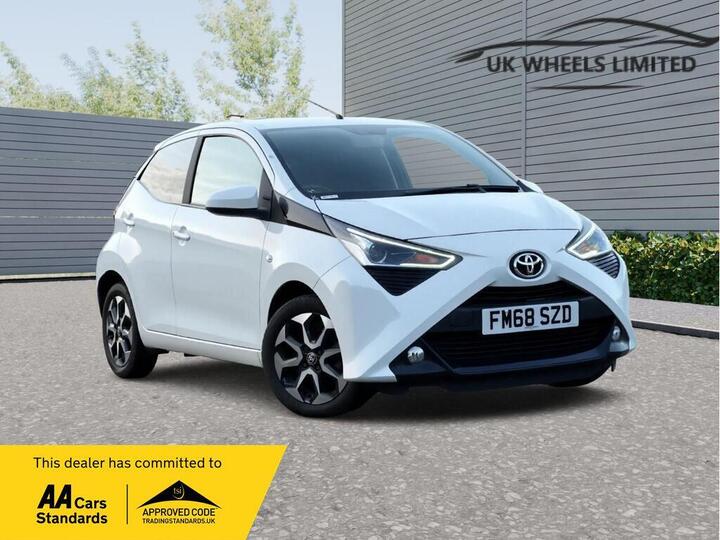 Toyota AYGO 1.0 VVT-i X-plore X-shift Euro 6 5dr