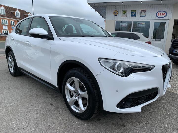 Alfa Romeo Stelvio 2.2 TD Super Auto Q4 AWD Euro 6 (s/s) 5dr