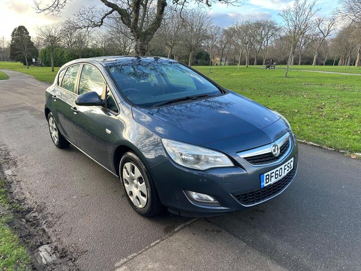 Vauxhall Astra 1.4 16v Exclusiv Euro 5 5dr