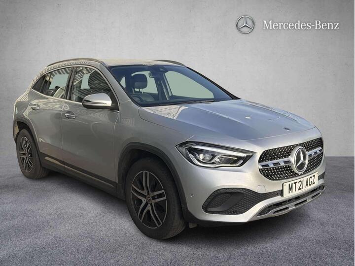 Mercedes-Benz GLA 2.0 GLA200d Sport (Executive) 8G-DCT Euro 6 (s/s) 5dr Mercedes-Benz GLA 2.0 GLA200d Sport (Executive) 8G-DCT Euro 6 (s/s) 5dr