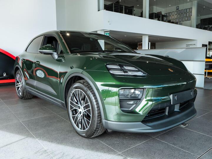 Porsche Macan 100kWh Auto 5dr