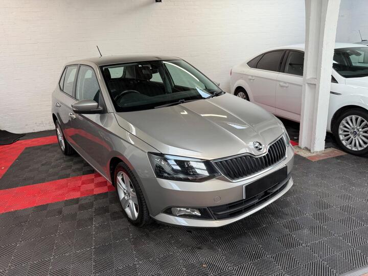 Skoda Fabia 1.4 TDI SE L Euro 6 (s/s) 5dr Skoda Fabia 1.4 TDI SE L Euro 6 (s/s) 5dr
