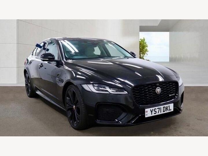 Jaguar XF 2.0 D200 MHEV R-Dynamic SE Auto Euro 6 (s/s) 4dr