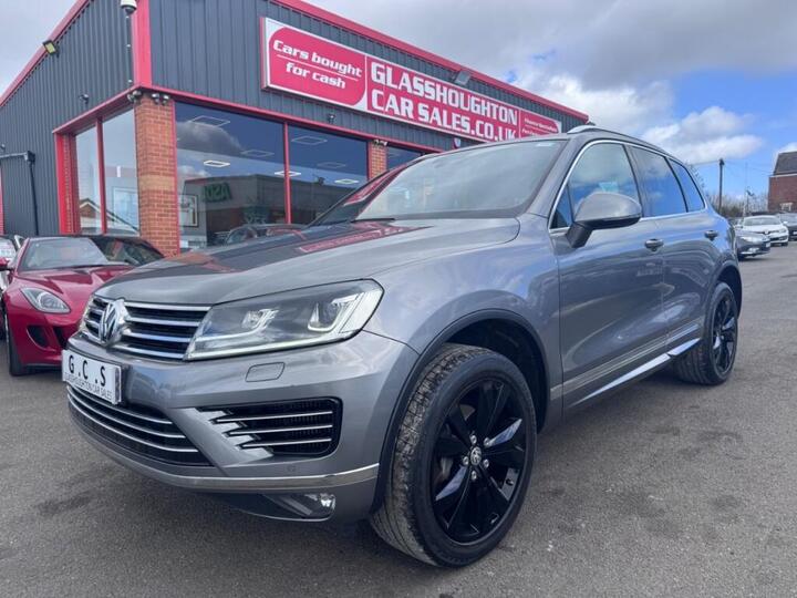 Volkswagen Touareg 3.0 TDI V6 BlueMotion Tech R-Line Tiptronic 4WD Euro 6 (s/s) 5dr Volkswagen Touareg 3.0 TDI V6 BlueMotion Tech R-Line Tiptronic 4WD Euro 6 (s/s) 5dr