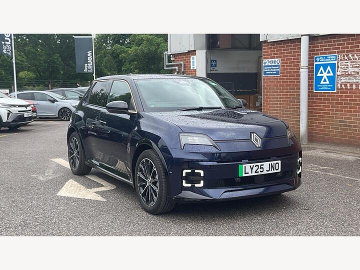 Renault Renault 5 Comfort Range 52kWh Iconic Five Auto 5dr Renault Renault 5 Comfort Range 52kWh Iconic Five Auto 5dr
