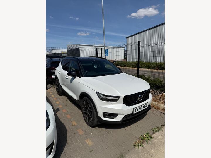 Volvo XC40 1.5h T5 Twin Engine Recharge 10.7kWh R-Design Pro Auto Euro 6 (s/s) 5dr