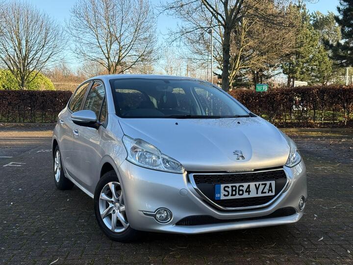 Peugeot 208 1.2 VTi PureTech Active Euro 5 5dr Peugeot 208 1.2 VTi PureTech Active Euro 5 5dr