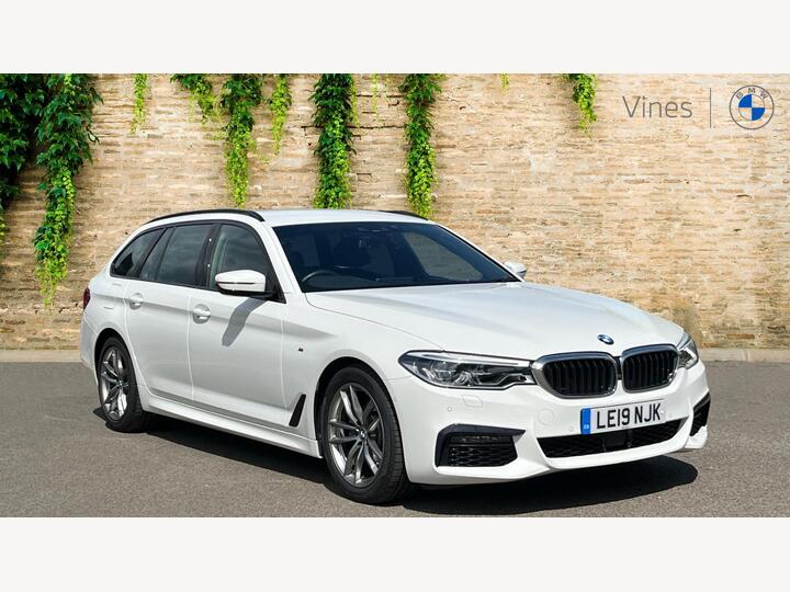 BMW 5 Series 2.0 520d M Sport Touring Auto Euro 6 (s/s) 5dr BMW 5 Series 2.0 520d M Sport Touring Auto Euro 6 (s/s) 5dr