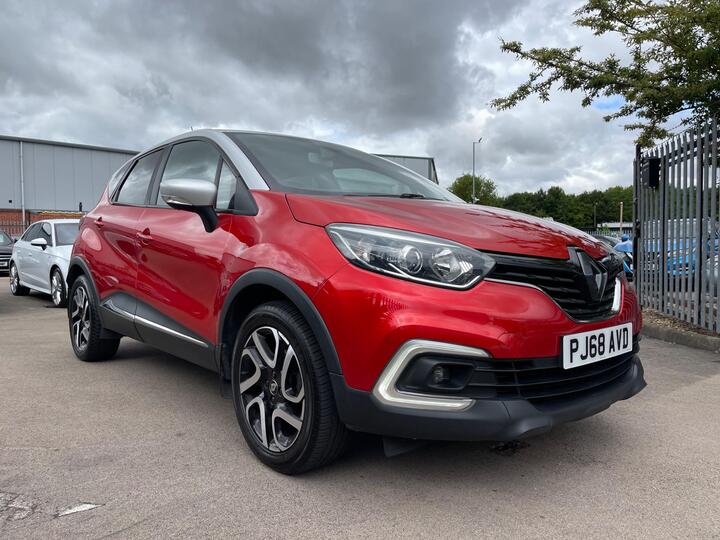 Renault Captur 1.5 DCi ENERGY Iconic Euro 6 (s/s) 5dr Renault Captur 1.5 DCi ENERGY Iconic Euro 6 (s/s) 5dr