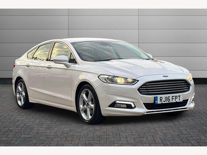 Ford Mondeo 2.0 TDCi Titanium Euro 6 (s/s) 5dr