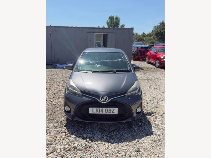 Toyota Vitz N/A