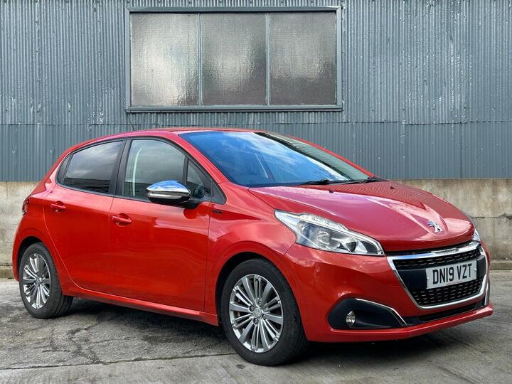 Peugeot 208 1.2 PureTech Signature Euro 6 (s/s) 5dr