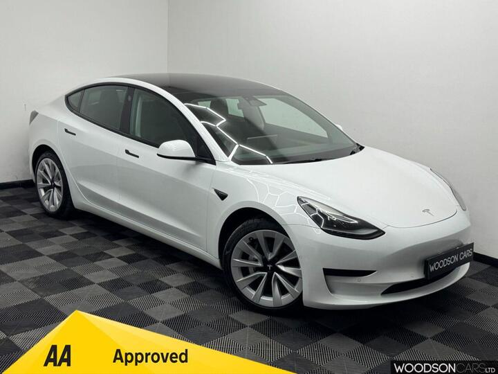 Tesla Model 3 Standard Range Plus Auto RWD 4dr