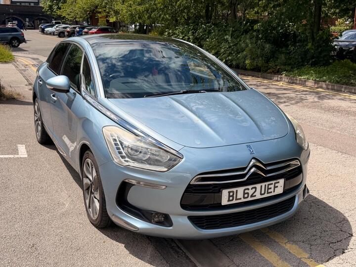 Citroen DS5 2.0 HDi DStyle Euro 5 5dr Citroen DS5 2.0 HDi DStyle Euro 5 5dr