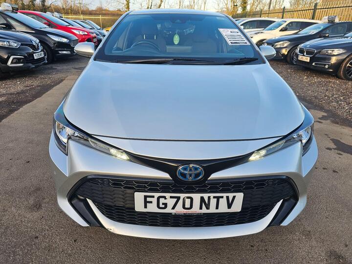 Toyota Corolla 2.0 VVT-h Design CVT Euro 6 (s/s) 5dr Toyota Corolla 2.0 VVT-h Design CVT Euro 6 (s/s) 5dr