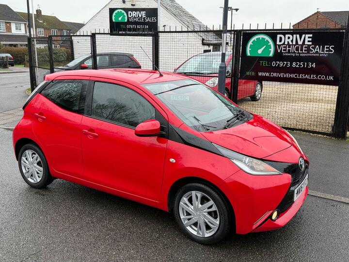 Toyota AYGO 1.0 VVT-i X-pression Euro 6 5dr