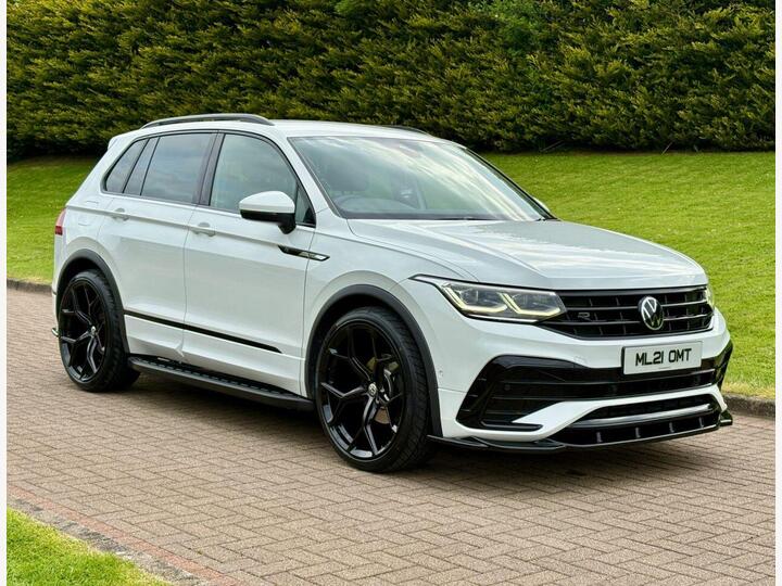 Volkswagen TIGUAN 2.0 TDI R-Line DSG Euro 6 (s/s) 5dr Volkswagen TIGUAN 2.0 TDI R-Line DSG Euro 6 (s/s) 5dr