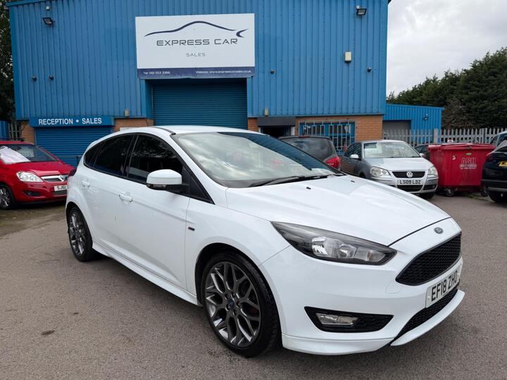 Ford Focus 1.0T EcoBoost ST-Line Euro 6 (s/s) 5dr