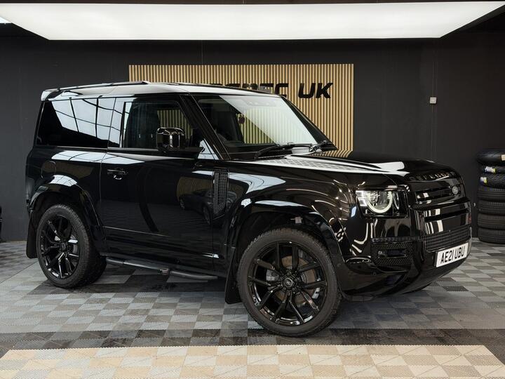 Land Rover DEFENDER 90 3.0 D250 MHEV SE Auto 4WD Euro 6 (s/s) 3dr
