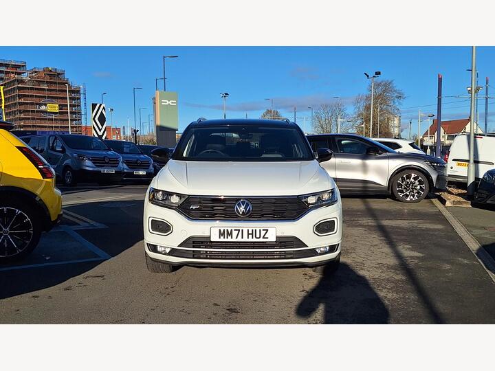 Volkswagen T-Roc 1.5 TSI R-Line Euro 6 (s/s) 5dr Volkswagen T-Roc 1.5 TSI R-Line Euro 6 (s/s) 5dr