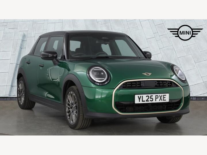 MINI Cooper 1.5C Exclusive Steptronic Euro 6 (s/s) 5dr