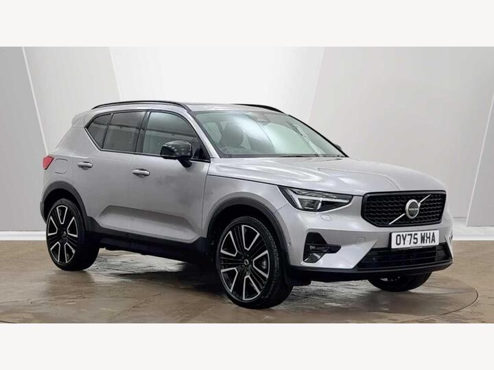 Volvo XC40 2.0 B4 MHEV Ultra Dark DCT Auto Euro 6 (s/s) 5dr