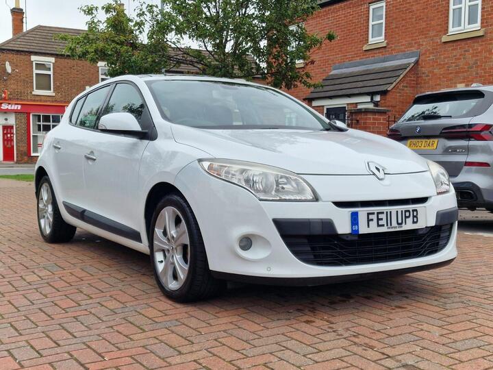 Renault Megane 1.4 TCe Dynamique Euro 5 5dr Renault Megane 1.4 TCe Dynamique Euro 5 5dr