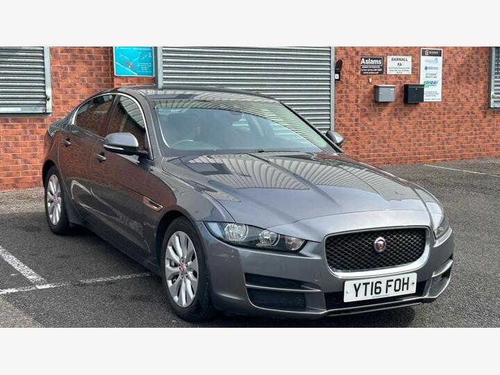 Jaguar XE 2.0d SE Euro 6 (s/s) 4dr