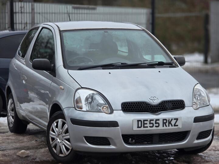 Toyota Yaris 1.0 VVT-i T3 3dr