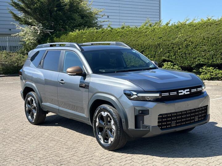 Dacia BIGSTER 1.2 TCe MHEV EXTREME Euro 6 (s/s) 5dr Dacia BIGSTER 1.2 TCe MHEV EXTREME Euro 6 (s/s) 5dr