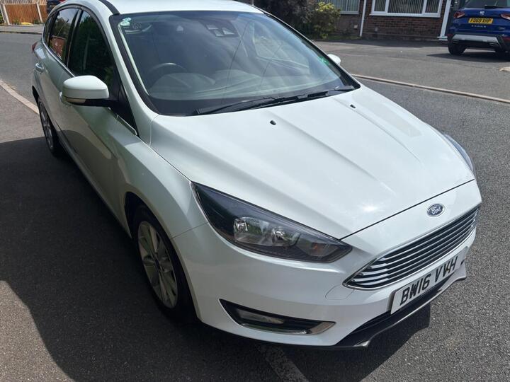 Ford Focus 1.0T EcoBoost Titanium Euro 6 (s/s) 5dr