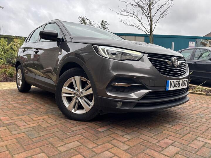 Vauxhall Grandland X 1.2 Turbo SE Euro 6 (s/s) 5dr Vauxhall Grandland X 1.2 Turbo SE Euro 6 (s/s) 5dr