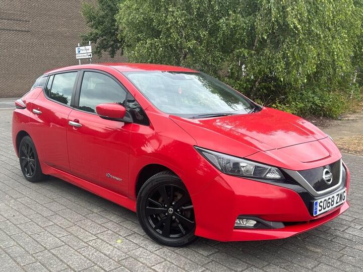 Nissan LEAF 40kWh Acenta Auto 5dr