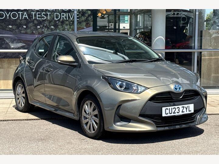 Toyota Yaris 1.5 VVT-h Icon E-CVT Euro 6 (s/s) 5dr