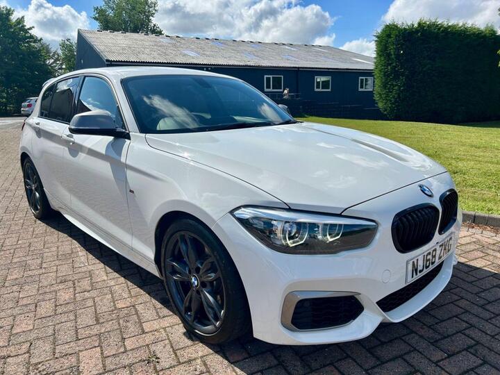 BMW 1 SERIES 3.0 M140i Shadow Edition Auto Euro 6 (s/s) 5dr BMW 1 SERIES 3.0 M140i Shadow Edition Auto Euro 6 (s/s) 5dr