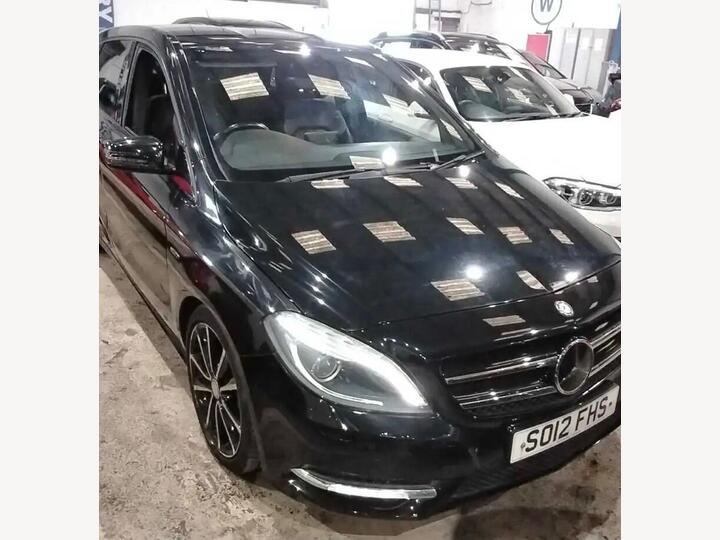 Mercedes-Benz B Class 1.6 B180 BlueEfficiency Sport Euro 5 (s/s) 5dr