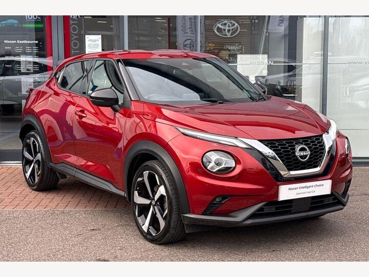 Nissan Juke 1.0 DIG-T Tekna Euro 6 (s/s) 5dr Nissan Juke 1.0 DIG-T Tekna Euro 6 (s/s) 5dr