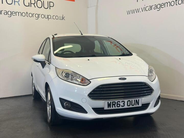Ford Fiesta 1.0T EcoBoost Zetec Euro 5 (s/s) 5dr