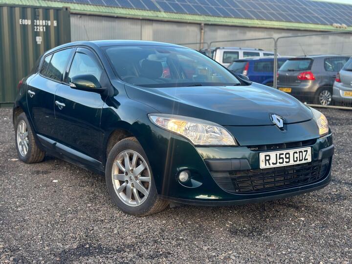 Renault Megane 2.0 16V Privilege CVT Euro 5 5dr