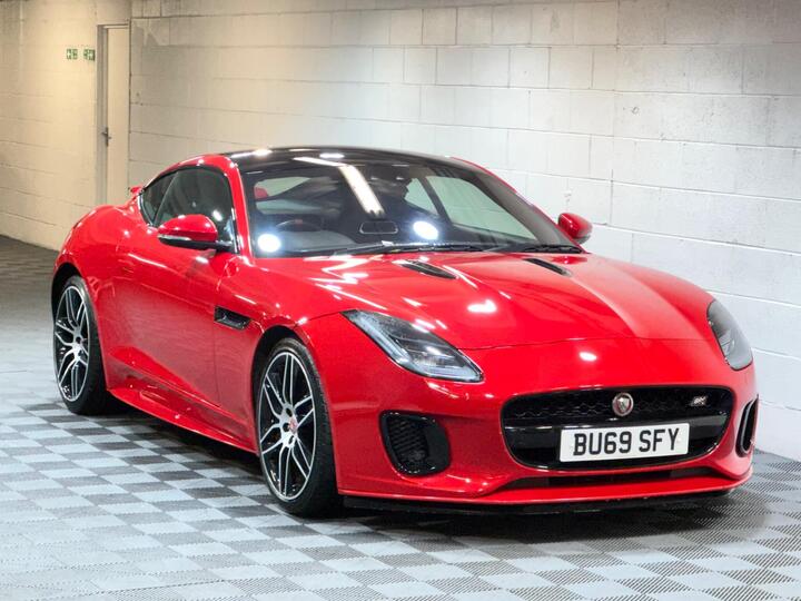Jaguar F-Type 2.0i Chequered Flag Auto Euro 6 (s/s) 2dr Jaguar F-Type 2.0i Chequered Flag Auto Euro 6 (s/s) 2dr