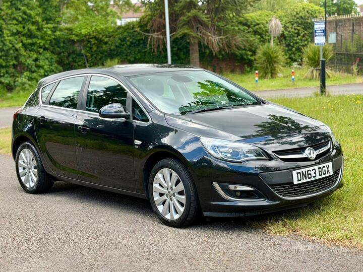 Vauxhall Astra 1.4T 16v SE Euro 5 5dr