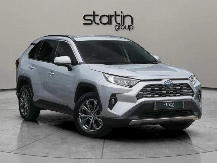 Toyota RAV4 2.5 VVT-h Design CVT Euro 6 (s/s) 5dr Toyota RAV4 2.5 VVT-h Design CVT Euro 6 (s/s) 5dr